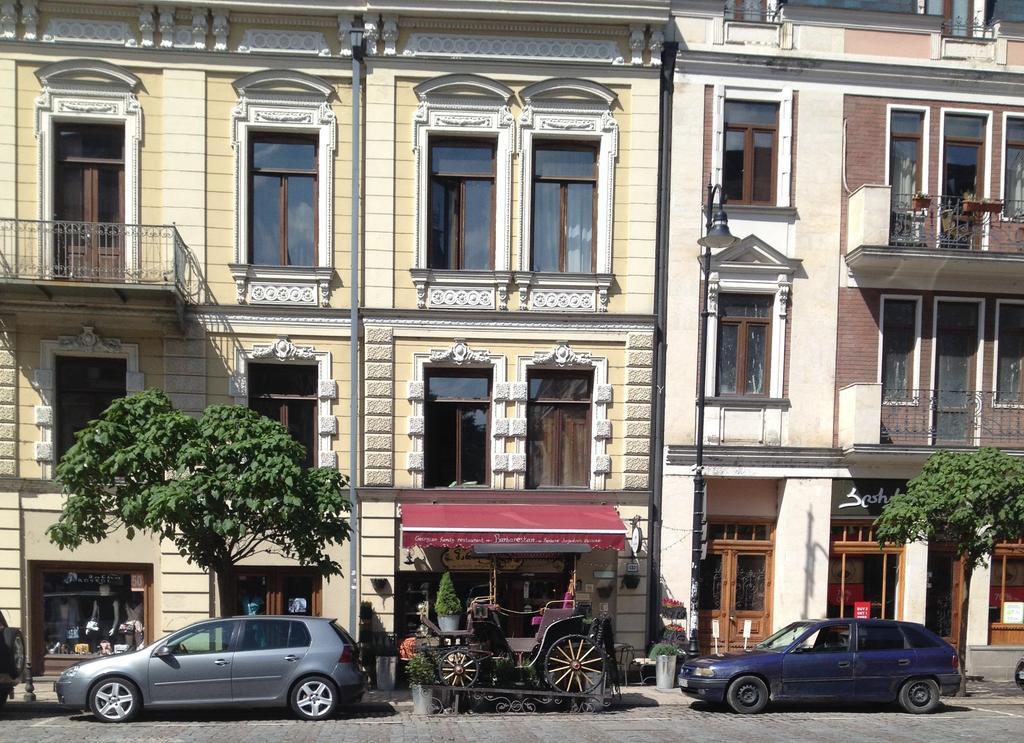 Alaroid'S Gt Apartment Tbilisi ภายนอก รูปภาพ