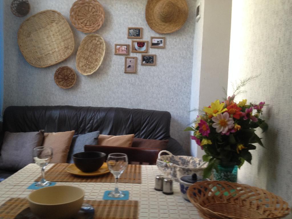 Alaroid'S Gt Apartment Tbilisi ภายนอก รูปภาพ